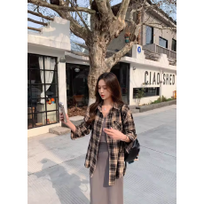 批发复古格子衬衫女<b class='q'>韩版</b>潮流春秋设计感薄款外套宽松慵懒风百搭衬衣服