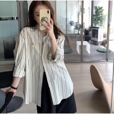 批发设计感条纹白<b class='q'>衬衫</b>女夏季防晒外套式上衣日韩系穿搭宽松显瘦<b class='q'>衬衣</b>潮
