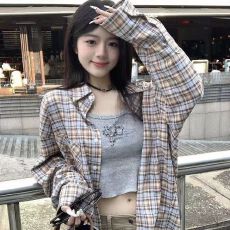 批发原版面料复古格子<b class='q'>衬衫</b>女夏季设计感小众宽松休闲<b class='q'>长袖</b>防晒上衣外套