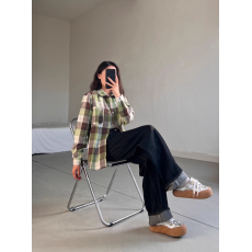 批发日系绿色格纹<b class='q'>衬衫</b>外穿女2026新款港味chic宽松休闲情侣款<b class='q'>衬衣</b>