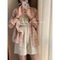 批发小众独特别致超好看粉色格子<b class='q'>衬衫</b>女宽松叠穿法式休闲<b class='q'>衬衣</b><b class='q'>长袖</b>上衣
