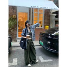 批发美式街头秋<b class='q'>冬</b>季休闲宽松设计感小众蓝色格纹长袖衬衫防晒上衣外穿