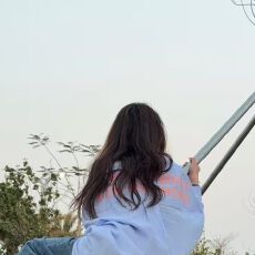 批发韩系穿搭独特别致<b class='q'>衬衫</b>蓝白条纹<b class='q'>衬衣</b>春夏新款2026年宽松防晒薄外套