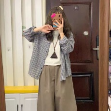 批发小众韩系格子衬衫女早<b class='q'>秋</b>新款百搭宽松慵懒风上衣外搭格纹衬衣外套