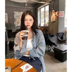 批发小众韩系格子衬衫<b class='q'>女</b>早秋新款百搭宽松慵懒风上衣外搭格纹衬衣外套