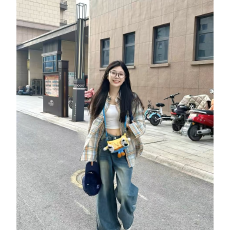 批发格子布+单排多扣夏季外套女薄款开衫<b class='q'>衬衣</b>女
