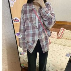 批发超显白韩系小众设计感紫色格纹长袖宽松衬衫女春秋<b class='q'>冬</b>潮牌休闲衬衣