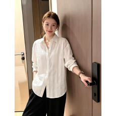 批发春季通勤风白色提花<b class='q'>长袖</b><b class='q'>衬衫</b>女宽松高级感防晒<b class='q'>衬衣</b>纯色上衣