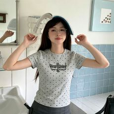 批发不退换美式字母波点<b class='q'>短袖</b><b class='q'>T</b><b class='q'>恤</b>女修身显瘦夏季甜美短款圆领上衣