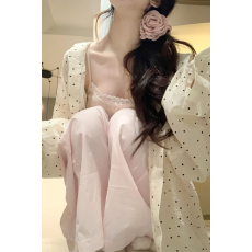 批发韩系穿搭白色波点防晒<b class='q'>衬衫</b>女夏季设计感开叉<b class='q'>衬衣</b>松弛慵懒外套上衣