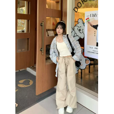 批发实价蓝色格子<b class='q'>衬衫</b>女2026早春外搭设计感小众时尚外穿<b class='q'>衬衣</b>夏季外套