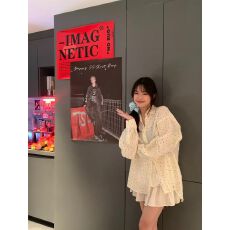 批发韩系穿搭白色波点防晒<b class='q'>衬衫</b>女夏季设计感开叉<b class='q'>衬衣</b>松弛慵懒外套上衣