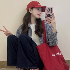 批发小众韩系<b class='q'>格子</b><b class='q'>衬衫女</b>早秋新款百搭宽松慵懒风上衣外搭格纹衬衣外套