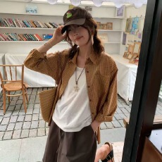 批发<b class='q'>衬衫女</b>文艺感宽松翻领衬衣外套2026春秋韩版上衣
