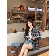批发格子<b class='q'>衬衫</b>外套女2026春秋款宽松慵懒<b class='q'>情侣</b><b class='q'>款</b>休闲<b class='q'>长袖</b><b class='q'>衬衣</b>外搭ins潮