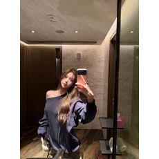 批发2026新款百搭减龄<b class='q'>长袖</b>斜肩卫衣女秋冬季简约宽松辣妹潮流上衣