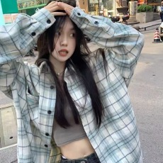 批发2026春季薄款森系清新绿色<b class='q'>格子衬衫</b>女衬衣外搭开衫宽松慵懒风上衣