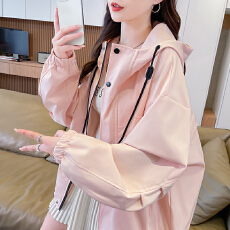 批发巨好看的工装冲锋衣外套女春秋季运动夹克2026<b class='q'>新款</b>小个子短款风衣