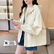 批发纯色连帽冲锋衣外套少女春秋2026新款初高中学生宽松运动工装夹克