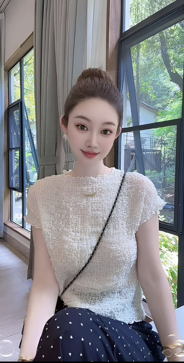 콩 최적의 여름 새로운 프릴 주름 질감 센스 디자인 다용도 슬림해 보이는 반팔 맨위