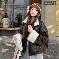 批发咖色羊羔毛拼接短款PU皮羽绒服女2026<b class='q'>冬</b>小个子气质保暖白鸭绒外套