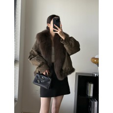 批发秋<b class='q'>冬</b>新款大毛领机车短款狐狸毛皮草外套女鹅绒羽绒服