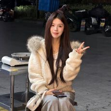 批发冬季爆款羊羔毛加绒时尚短款棉服女<b class='q'>外套</b>洋气宽松加厚保暖气质