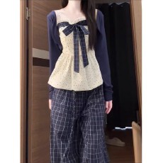 批发韩系甜美少<b class='q'>女</b>风蝴蝶结波点吊带上衣+<b class='q'>针织</b><b class='q'>开衫</b>+格纹长裤<b class='q'>女</b>三件套装