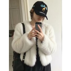 批发<b class='q'>秋</b>冬气质白色狐狸毛短款外套女小个子轻奢高级感毛毛环保皮草上衣