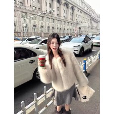 批发SiCii北海初雪时髦<b class='q'>秋</b>冬白色环保皮草仿狐狸毛辣妹外套