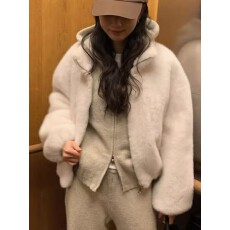 批发秋冬韩系巨好看厚羊羔毛毛绒绒仿水貂<b class='q'>皮草</b><b class='q'>外套</b>女短款皮毛一体上衣