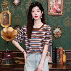 批发圆领短袖t恤女2026夏装新款小众洋气减龄<b class='q'>打底衫</b><b class='q'>宽松</b>条纹上衣夏季