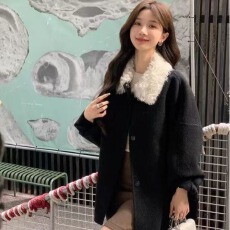 批发里昂艺术馆2025<b class='q'>真皮</b>毛一体毛领双面呢羊毛呢子外套女宽松羊绒大衣