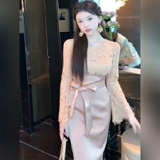 批发纯欲风蕾丝拼接假两件连衣裙女秋季轻熟性感绑带收腰显瘦裙子