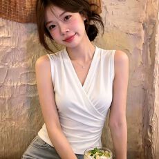 批发【牛奶丝】交叉V领<b class='q'>吊带</b><b class='q'>背心</b>女夏外穿修身褶皱收腰无袖t恤气质上衣