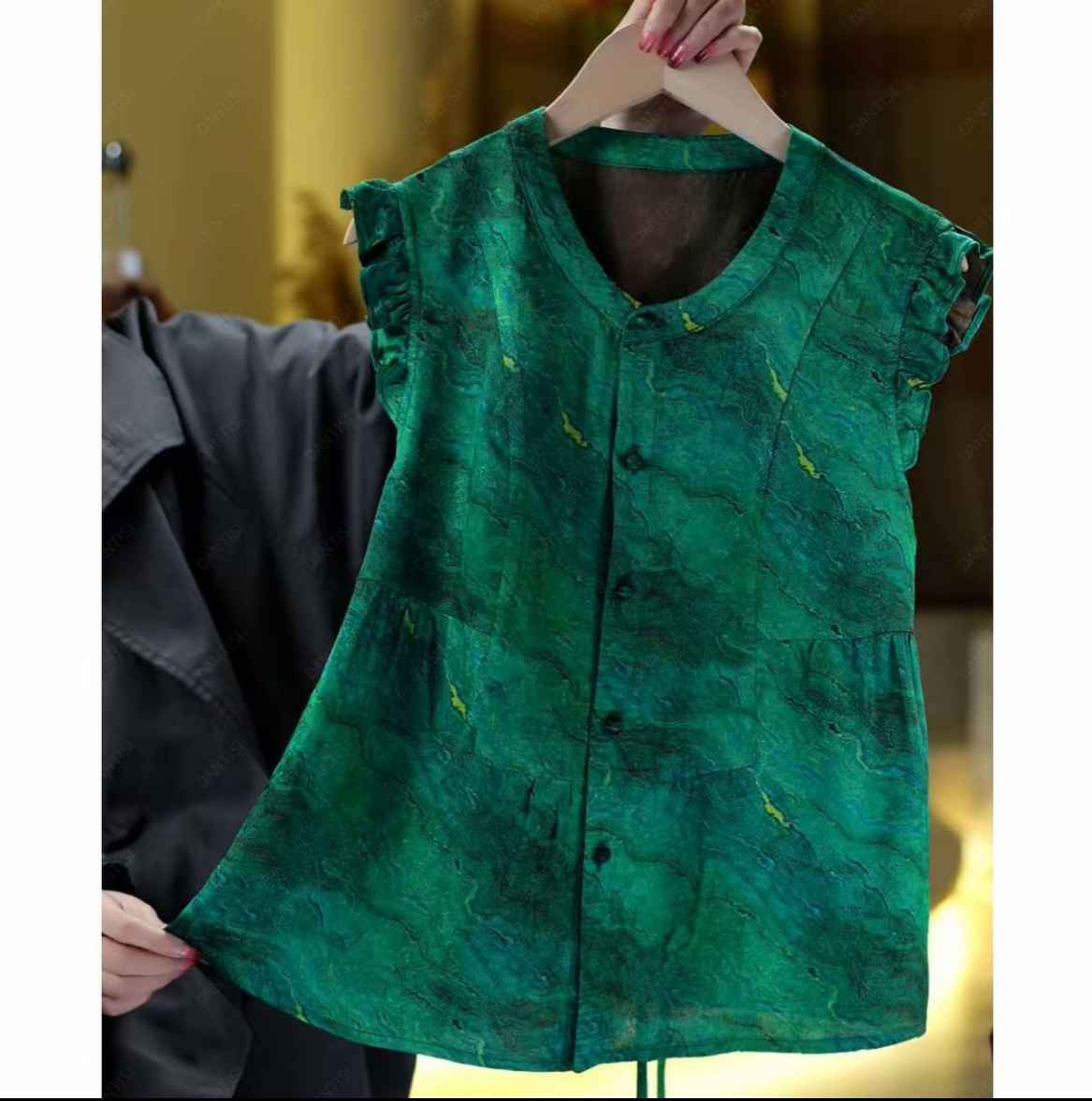 2026 새로운 중식 레트로 프린트 연령 감소 민소매 레이스 조끼 패션 캐주얼 작은 셔츠