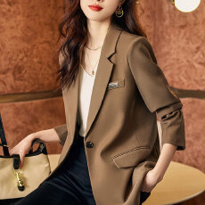 批发现货 大码西装外套女胖mm设计感韩版宽松显瘦上衣春<b class='q'>秋</b>小西服200斤
