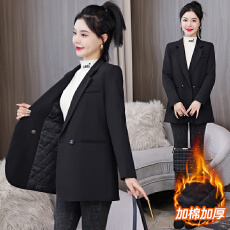 批发实拍 <b class='q'>小西装</b><b class='q'>外套</b>女2025秋冬新款套装今年流行高级感大码加厚