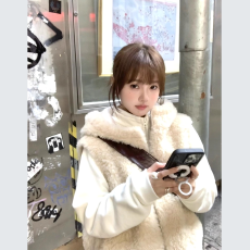 批发仿羔羊毛连帽马甲背心女2026春<b class='q'>秋</b>新款小众设计感短款休闲叠穿外套