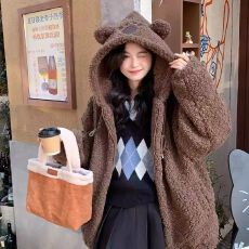 批发2026秋冬可爱搞怪<b class='q'>小熊</b>耳朵羊羔毛外套女宽松加厚毛绒上衣棉衣棉服