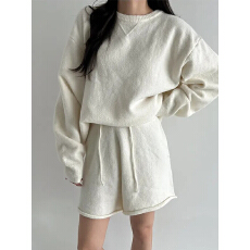 批发实物图已更新 chic慵懒圆领毛衣高腰短裤简约休闲毛针织套装8288