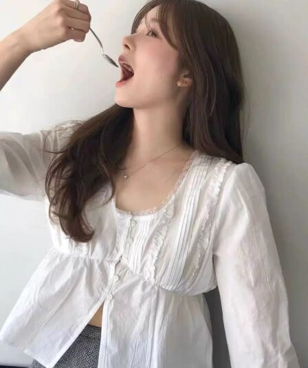 물리적 인지도 있음 업데이트 한국 동대문 작은 대중 레이스 프릴 플리츠 쇼트 스타일 화이트 허리 수축 여성 셔츠