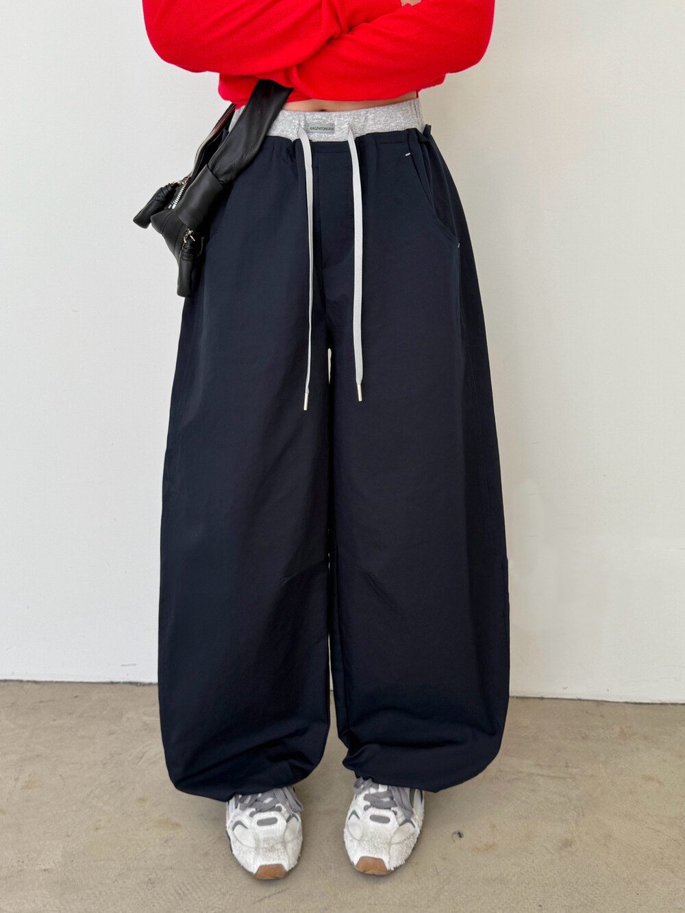 물리적 인지도 있음 업데이트 새로운 야외 허리 머리 패치워크 펌프 로프 디자인 다용도 슬림해 보이는 캐주얼 바지 풍선 바지