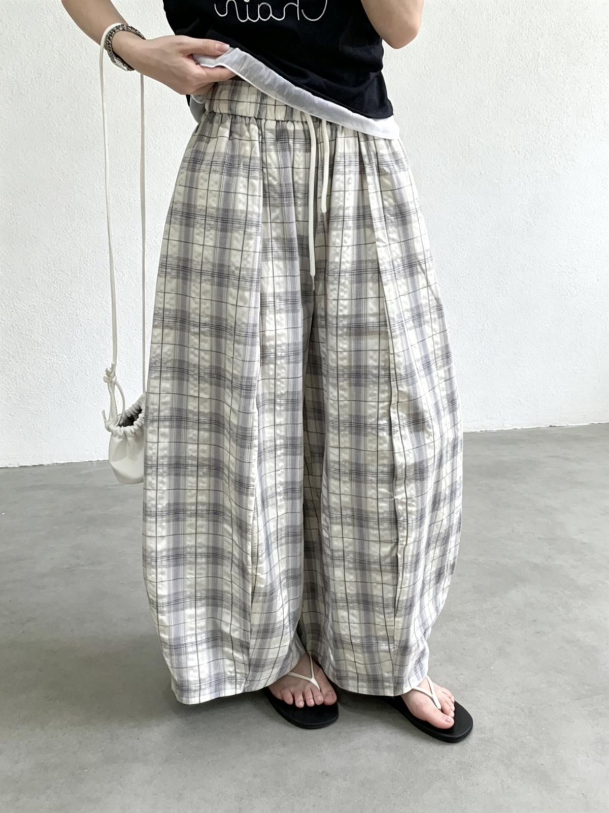 여름 섹션 새로운 슬림해 보이는 다용도 체크무늬 캐주얼 바지 공기 바지 와이드 레그 팬츠