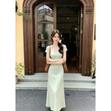 批发绿色方领短袖T恤<b class='q'>连衣裙</b><b class='q'>女</b>装夏季2026年新款收腰显瘦气质中长裙子