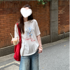 批发胖MM新款美式正肩短袖T恤女夏季薄款宽松百合印花设计感小众上衣