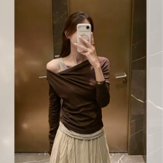 批发胖MM早秋新款韩系设计感撞色斜肩假两件<b class='q'>长袖</b>T恤修身显瘦百搭上衣