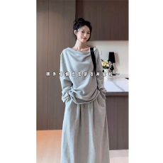 批发斜纹70棉25涤5氨纶250克 <b class='q'>不规则</b>上衣<b class='q'>半身裙</b>两件装