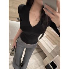 批发特价  40支纯棉 韩系黑色V领五分<b class='q'>袖</b>上衣女chic别致辣妹小众<b class='q'>t</b><b class='q'>恤</b>