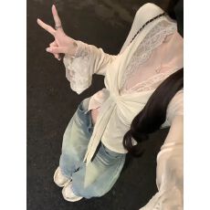 批发特价 德绒 美式复古蕾丝<b class='q'>假两件</b>v领长袖t恤女修身设计感小众<b class='q'>上衣</b>